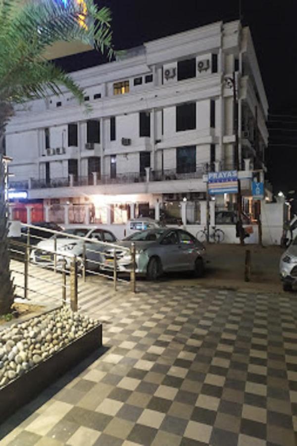 Hotel Park Regency Gorakhpur Extérieur photo