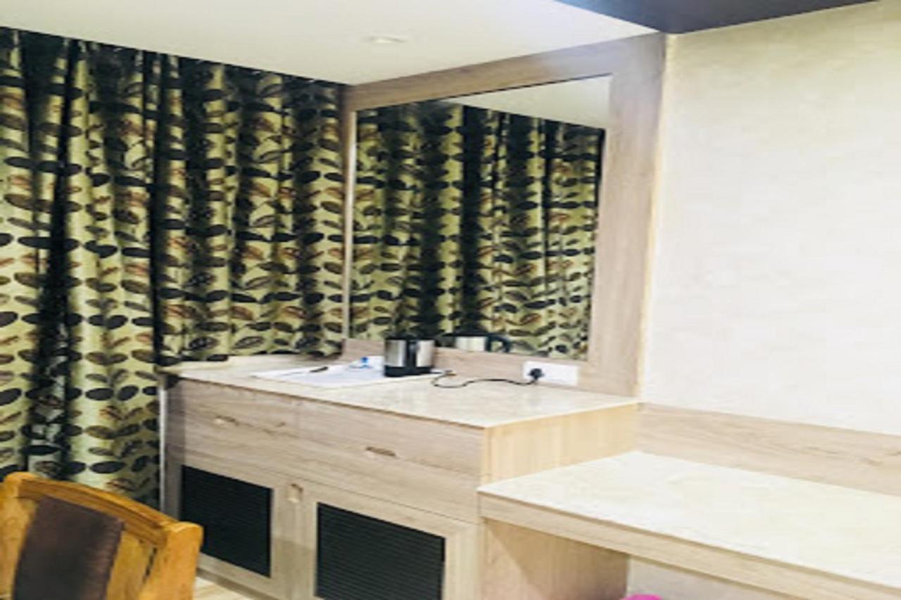 Hotel Park Regency Gorakhpur Extérieur photo