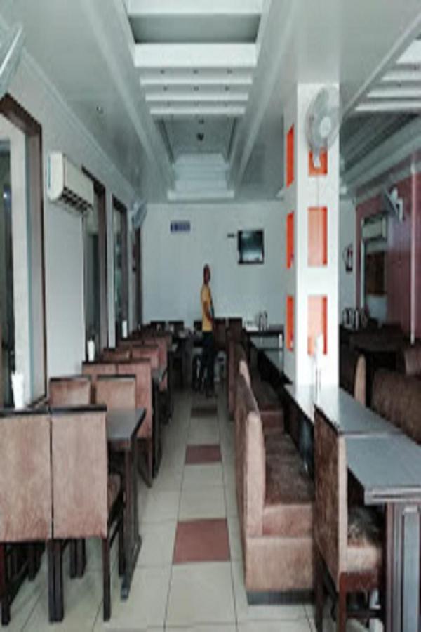 Hotel Park Regency Gorakhpur Extérieur photo