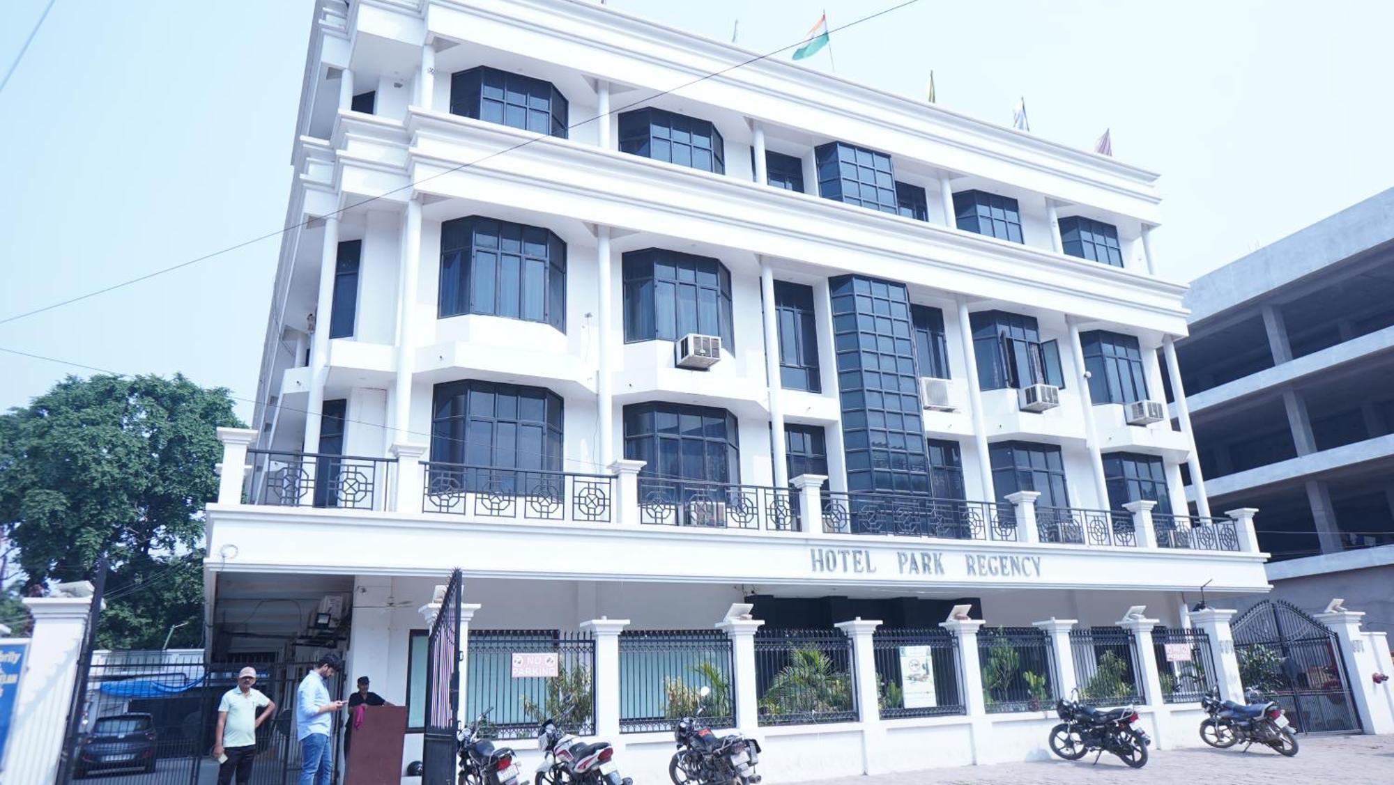 Hotel Park Regency Gorakhpur Extérieur photo